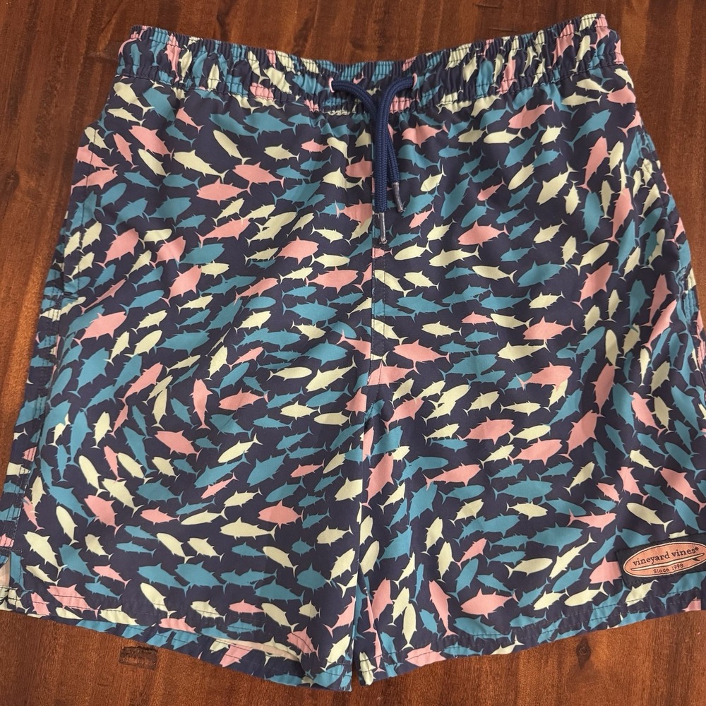 Vineyard Vines Boys Fish Swirl Chappy Swim Trunks Size Large (16)